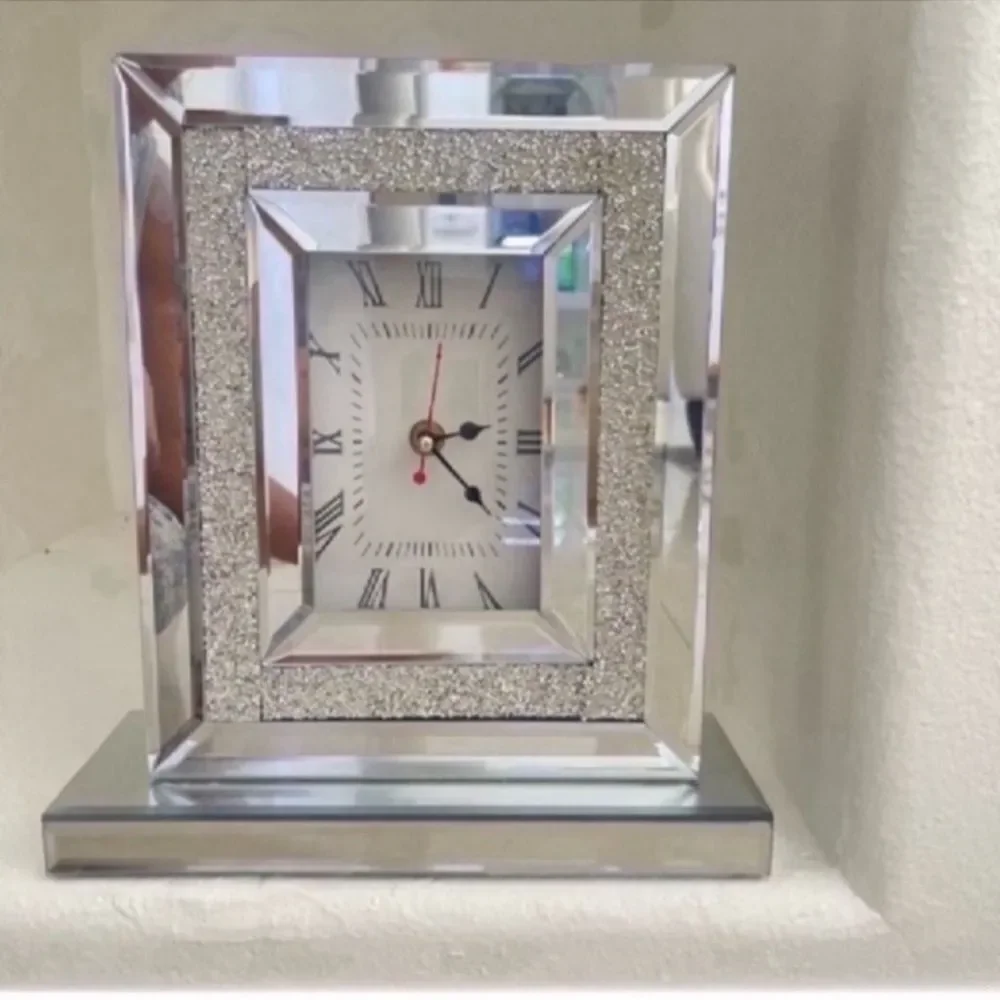 Clock Hollywood Glam Crystal Crush Diamond Mirrored 11.5” Tall 10” Base Quartz